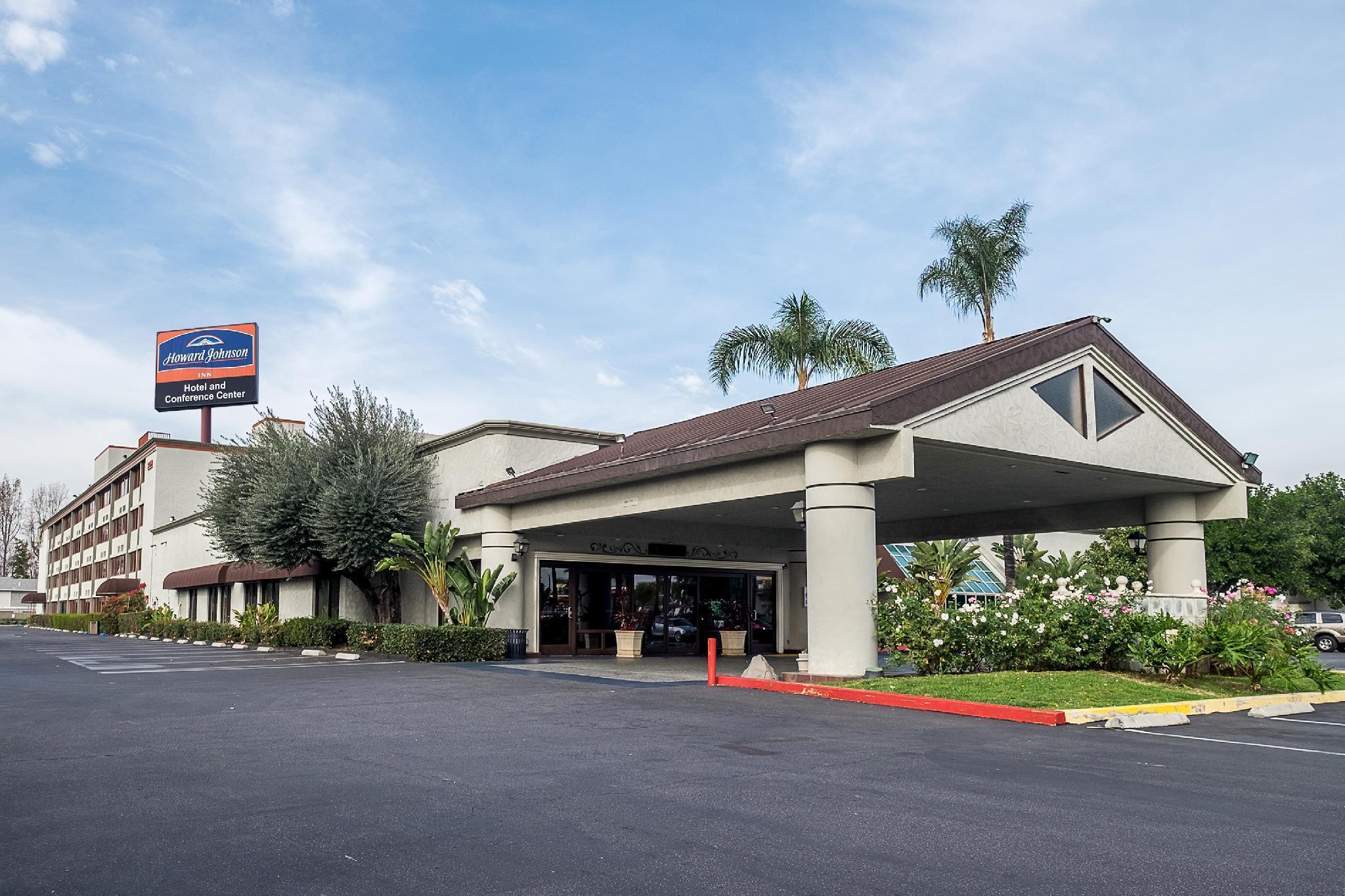 Howard Johnson By Wyndham Fullerton/Anaheim Conference Cntr Eksteriør billede